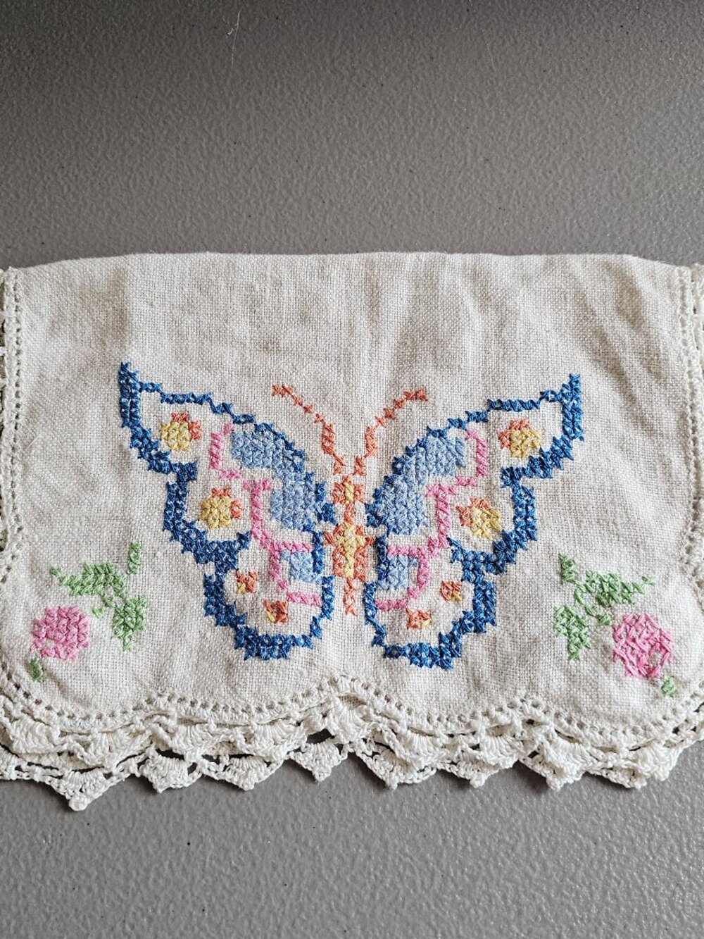Rectangle Embroidered Doily Linen Butterfly Floral Pink Crochet Edge White Blue